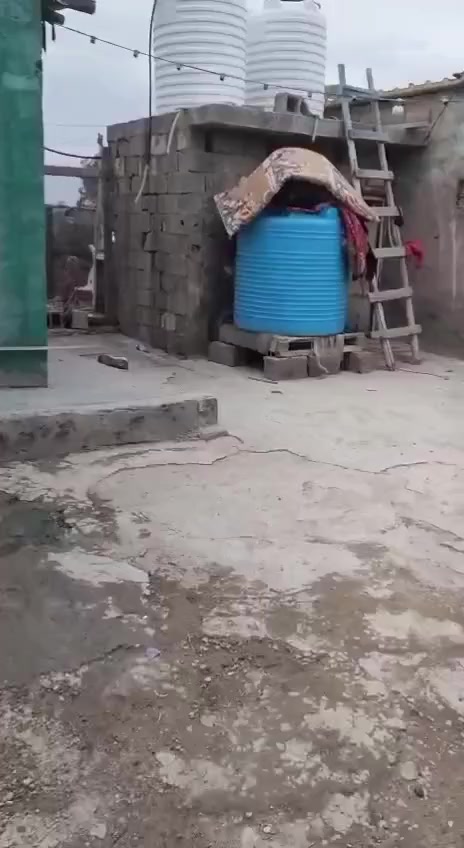 سلام عليكم دار للبيع 4 غرف نوم وصاله وستقبال
+حديقه  مساحته 200 
العنوان نهروان شارع ستين بل خمس تالاف 
لاستفسار عل هاذ الهاتف
0772270432


**إذا كنت صاحب هذا الإعلان وتريد حذفه لأي سبب، رجاءا أرسل رسالة إلى الدعم الفني**