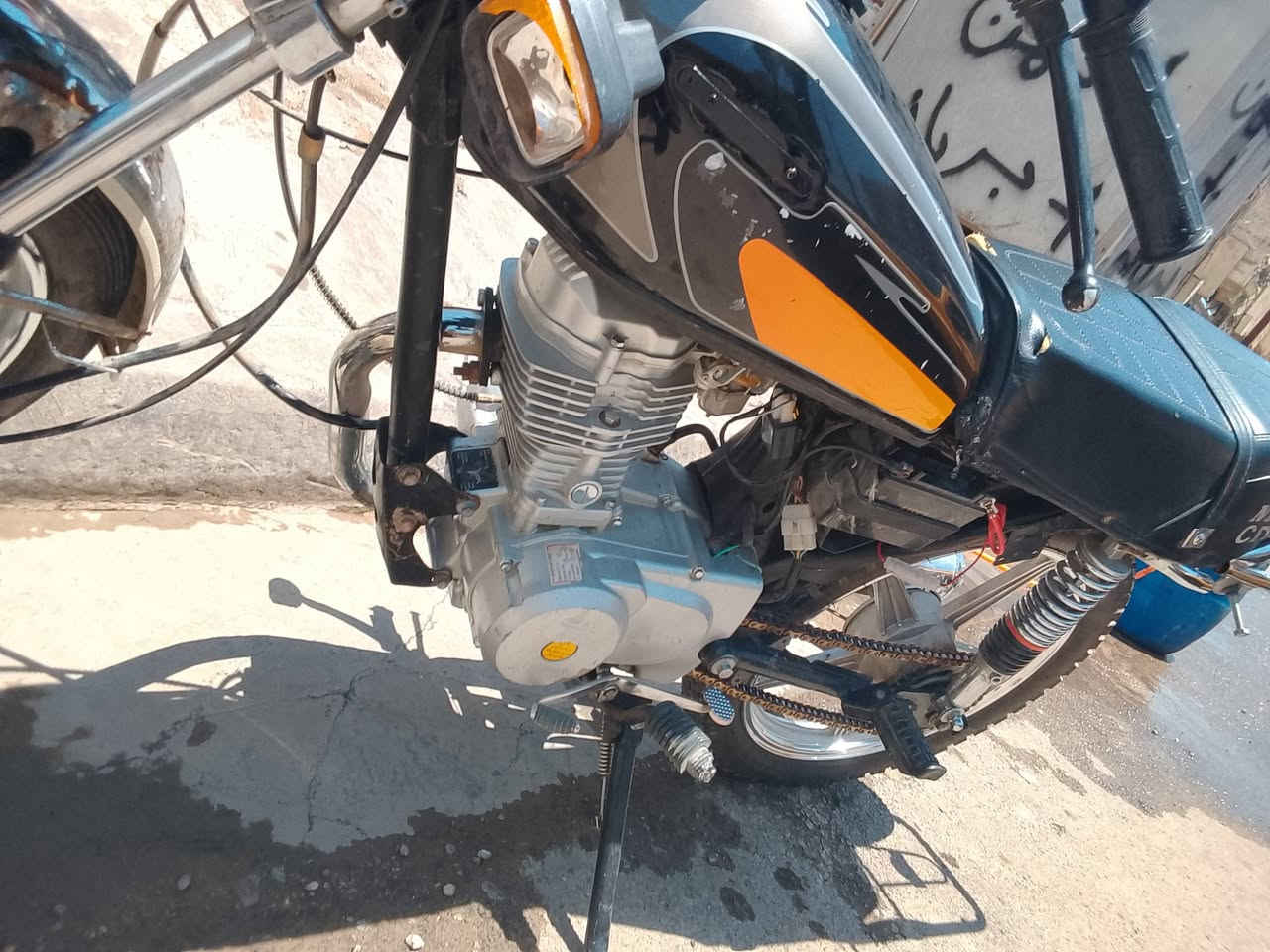 سلام عليكم دراجه ايراني نامه اربعه كير دراجه جديدة دراجه ما بيهه أي نقص دراجه جديدة  السعر250بيهه مجال الرقم ***********
