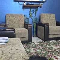 ٢تخم قنفات حجم كبير ٢تخم قنفات حجم صغير ويتم تحويله إلى سرير مستعمل ٠٧...