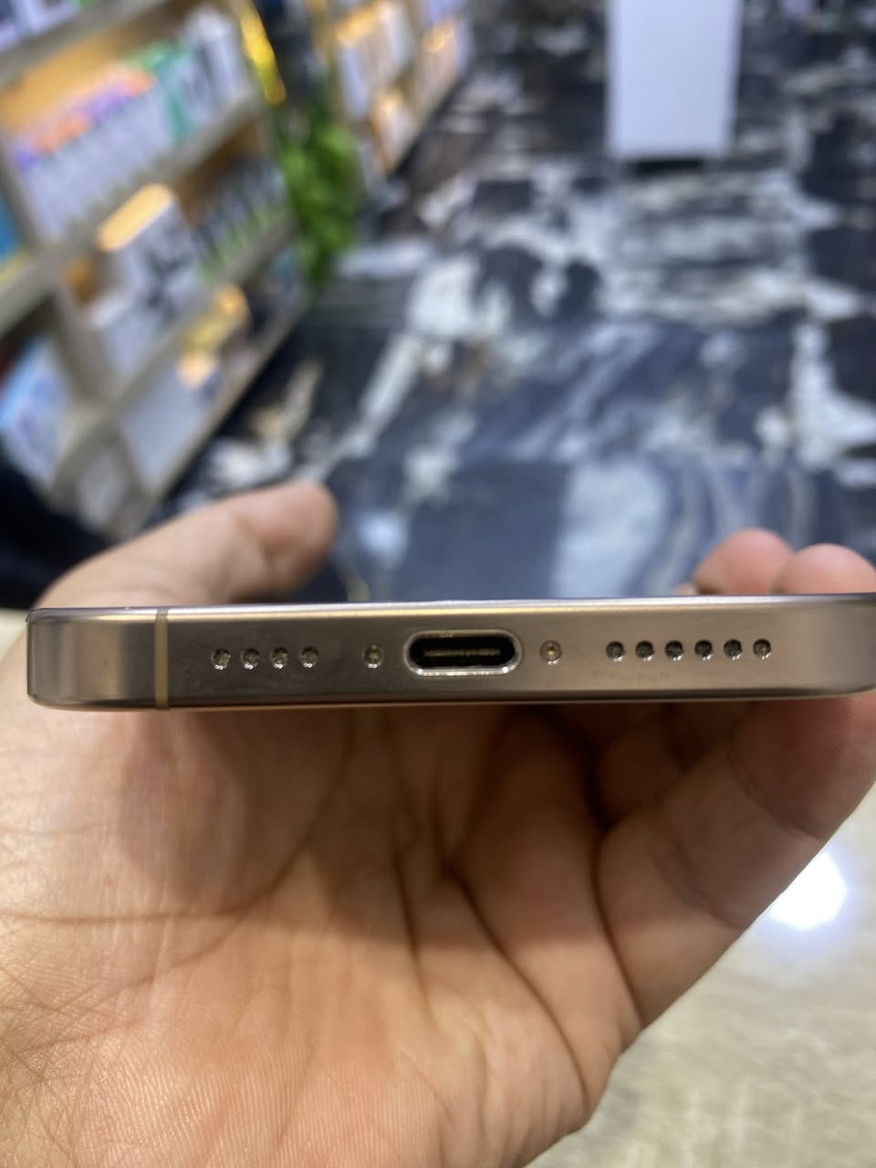 16 برو ماكس بطاريه 95
مليون و350 بدون كارتونه 
***********
