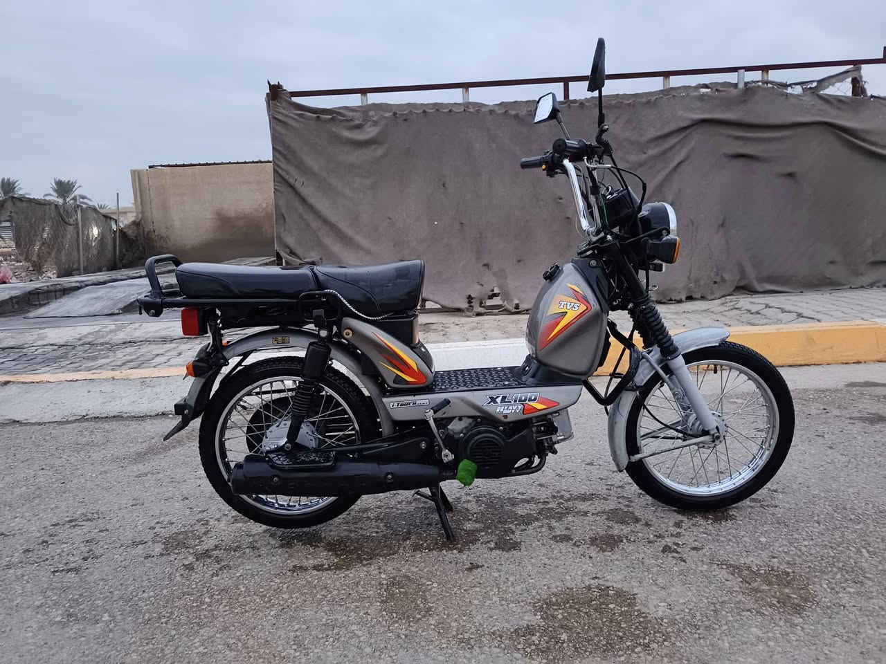 السلام عليكم درجة TVS للبيع نظيفه خير من الله جديدة 

عنوان ديالى بعقوبه التحرير السعر 950
مامتواجد ع قيس اتصال ***********
