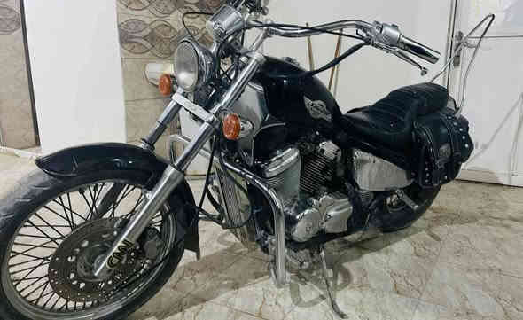 السلام عليكم ورحمة الله وبركاته اخوتي هارلي استد ٤٠٠ للبيع الدراجه بيها تنقيص. السعر ٨٠٠ وبيها مجال للطيبين بالف عافيه للي ياخذها العنوان سامراء . الرقم ***********
