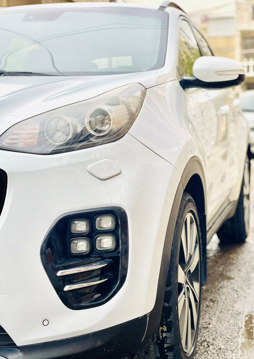 السلام عليكم
كيا سبورتج خليجي موديل ٢٠١٨ كفالة عام من الصبغ والتبديل فقط بارد بسيط سيارة نظيفة من الزيرو ع ايد وحدة سنويه جديدة ماشية ١٠٧ نص فول حساسات كامرة مري شفط داخل حمصي لونين مانع انزلاق ومانع انحدار وهاي المواصفات الباقية مابيهة اي نقص السيارة شغل واطلع
سعرها ١٧٨ وبيهة مجال لجيتك توجيبة بسيطة
مكاني بغداد السيدية
***********
