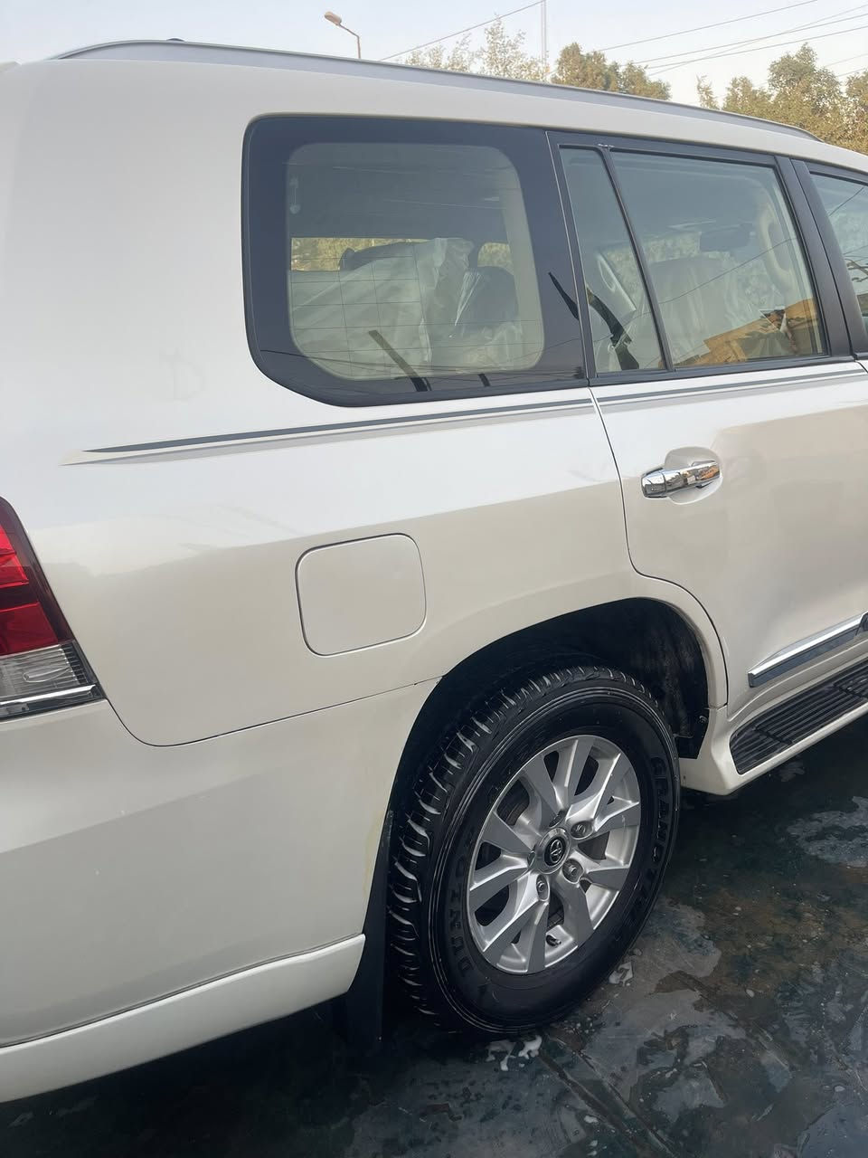 🚗 للبيع لاندكروزر GX.R 🚗
📌 الموديل: 2014

📌 محدّث: 2021 (داخل وخارج)

📌 المحرك: 6 سلندر

📌 الممشى: 100 ألف كم حقيقي

 📌حادثها جاملغ إمامي مصبوغه احزام للتحديث 

كفاله قماره وشاصي وكير ومحرك 

سعرها 315 يعني 3 شدات و15 ورقه 

مكان السياره بغداد البلديات 

الاتصال (***********) 📞
