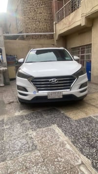 توسان موديل 20  وارد أمريكي  حادث بنيد نفسيته راجع جاملغ سرقة  بدون دو...