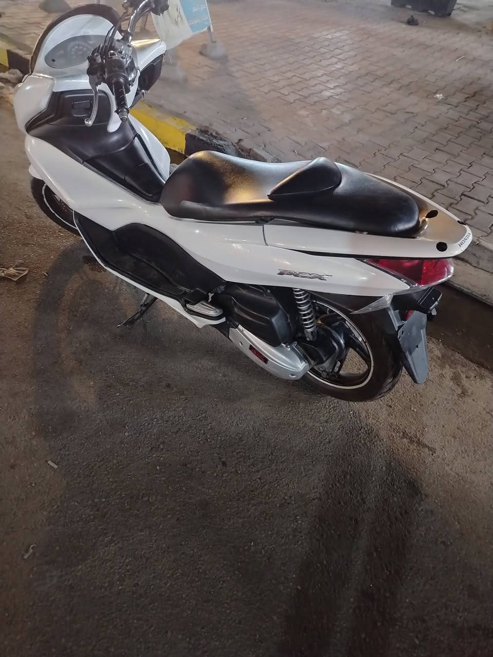 psx جيل اول
كفرات 70%
مكينه مكفوله
 تاير امامي خلفي جديد
معدل حلو مكينه ناعمه
ادامه كامله
السعر 950 بيهه مجال
المكان بغداد الحسينيه
***********
اوراق مكاتبه ومنفيس
