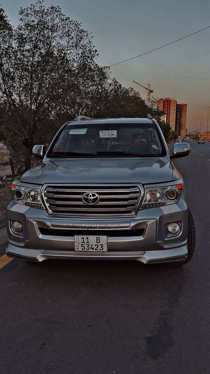 السلام عليكم لاندكروز 2011 للبيع صبغ باب وجاملغ خلفي بارد صندوك قليل السعر 260ورقة الشراي ينتصل ***********
