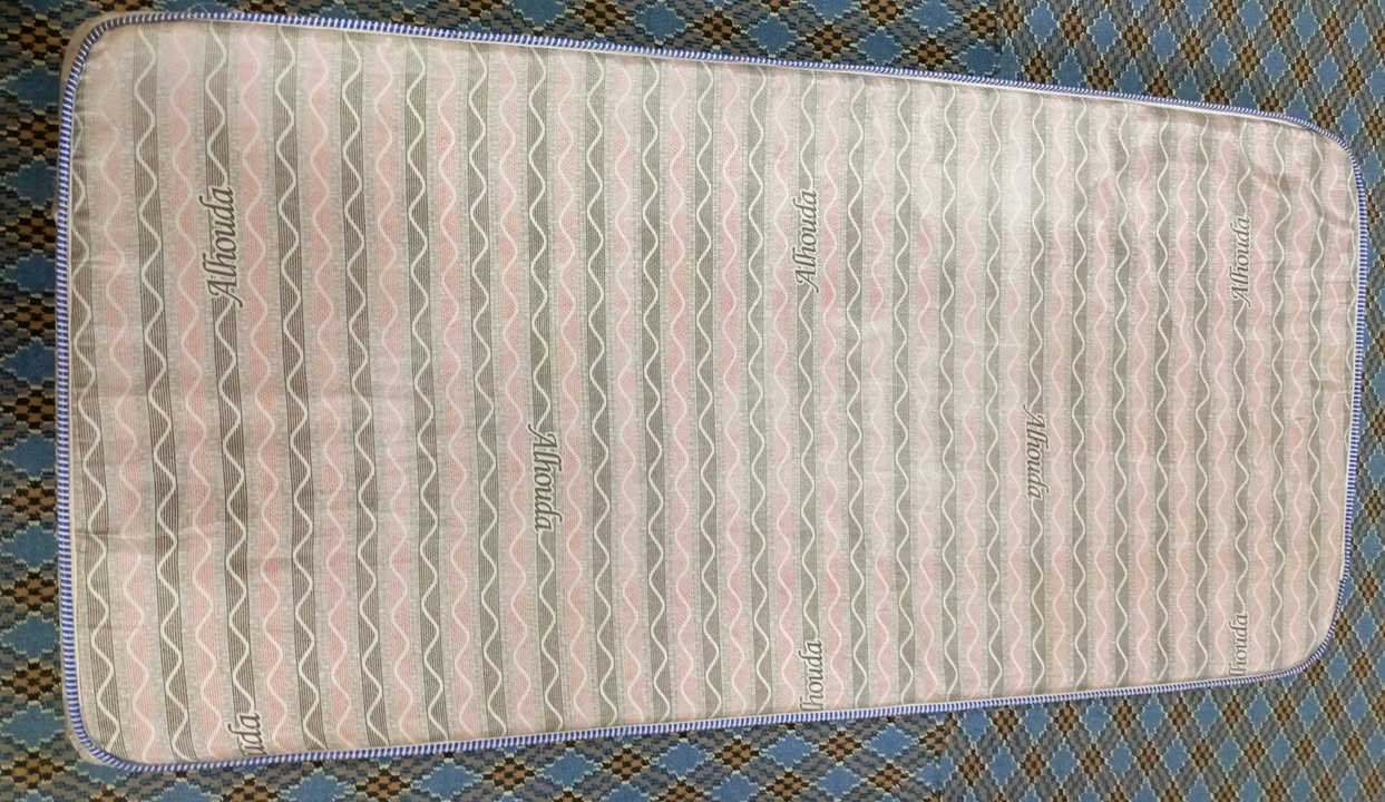 دوشك للبيع المكان نجف  قيم وخذ ☹️


**إذا كنت صاحب هذا الإعلان وتريد حذفه لأي سبب، رجاءا أرسل رسالة إلى الدعم الفني**