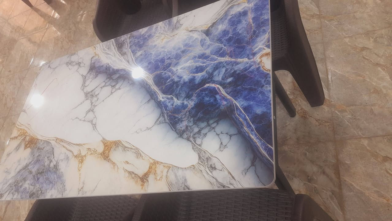 ميوزه جدد مامستخدمات عدد ١٠ وكراسي ٦٠ كلهن سيت واحد سعر الميز أخذته ب٨٠ رايده ب٦٠ والكراسي ب٧٠٠٠ الواحد مكانهم بغداد جزيره بغداد السياحيه 
للتواصل***********
