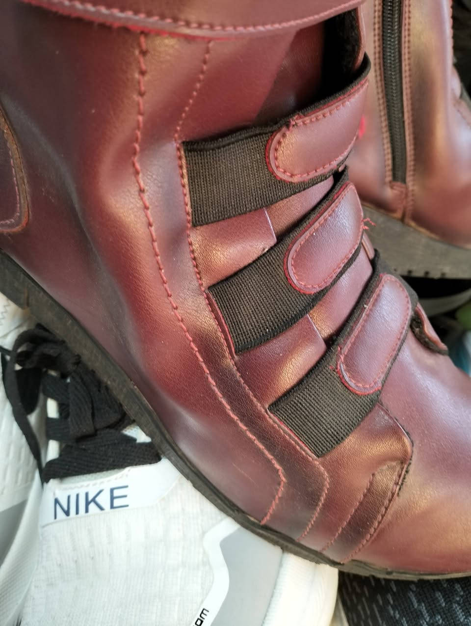 باله جديده نسائيه في الموصل حي التحرير مقابل جامع ال البيت بل فرع السايدين مال قوزي الصقال اول شارع عل يمين اي ستفسار على مازنجر أو وات ساب أو ***********
