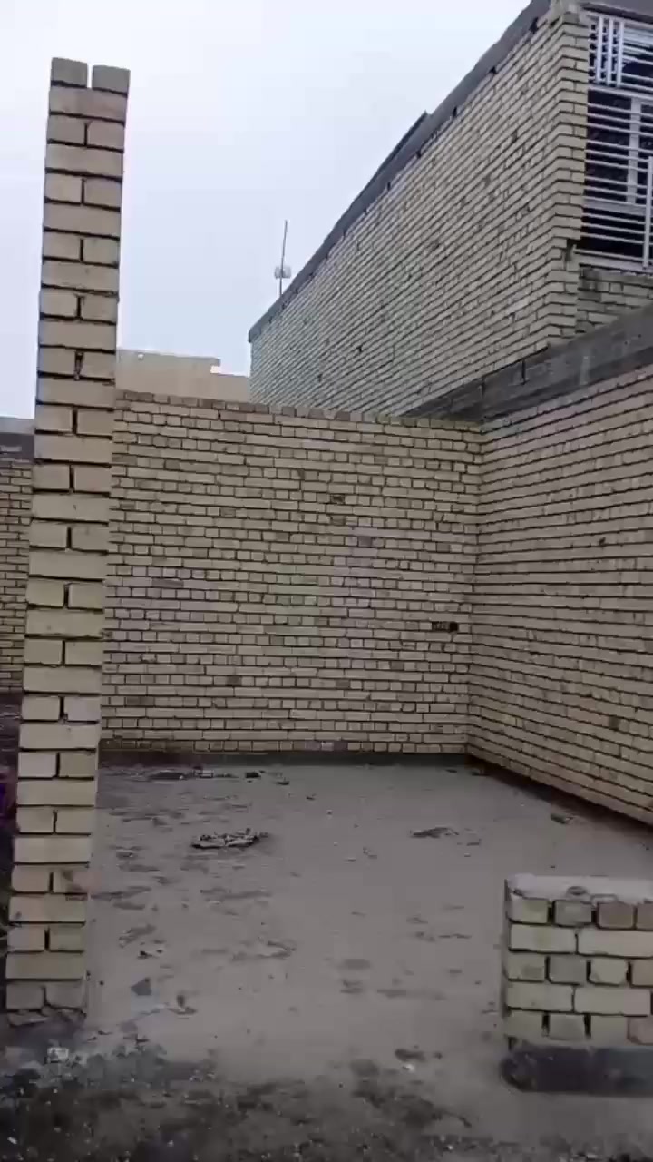 السلام عليكم هيكل للبيع غير مسقف 150م في حي السلام شارع 30 المربع الثاني مكان تجاري للاستفسار مراجعة مكتب السويدي او الاتصال على الارقام التاليه 
***********/***********
