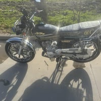 للبيع موديل 2025 درجه كلشي بيها شغال 07703382167