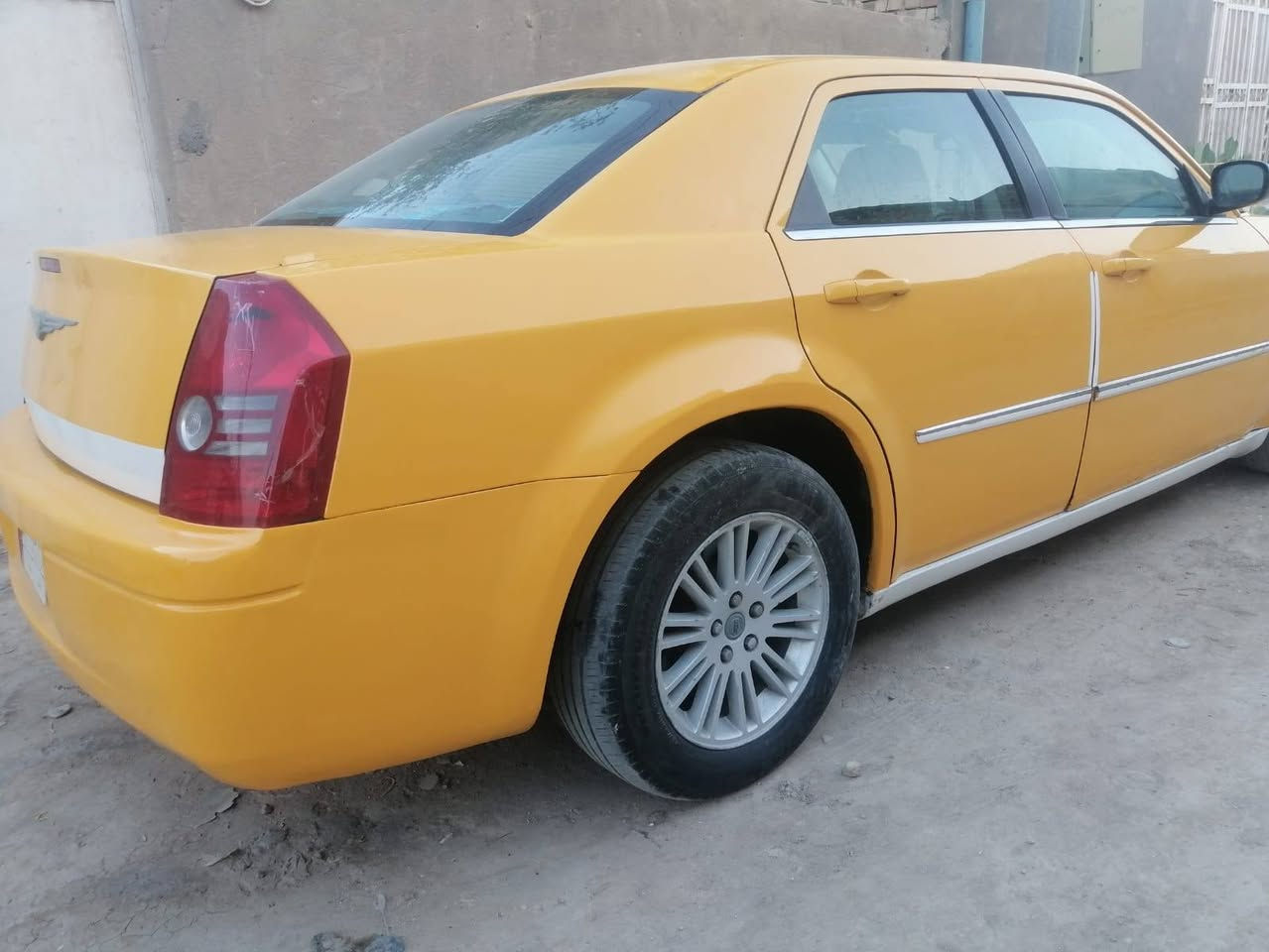 سلام عليكم أوباما 2009 أصل جاهزه منكلهن مكينه كير اكسن حداده تخم تاير تبريد عنواني سوك شيوخ *********** للعلم محرك فيفيتي ٣٠٠٠ياباني سعرهه ٨٣بيهه مجال
