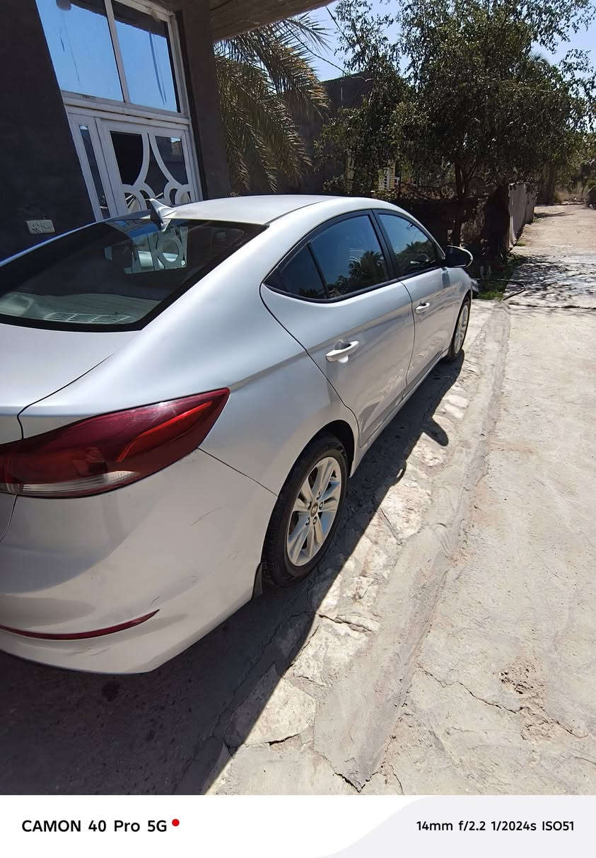 النترا خليجي 2016 شكل 2017 بأسمي 
كير ومحرك مكفولات سيارة عليه ادامة كاملة حدادية ومنظومة تبريد جديدة وتختم تاير وباتري جديد ماناقصه شي. 
سونار بالمنشور مكاني بابل /الدبلة 
السعر 107 وبية مجال بسيط 
***********
