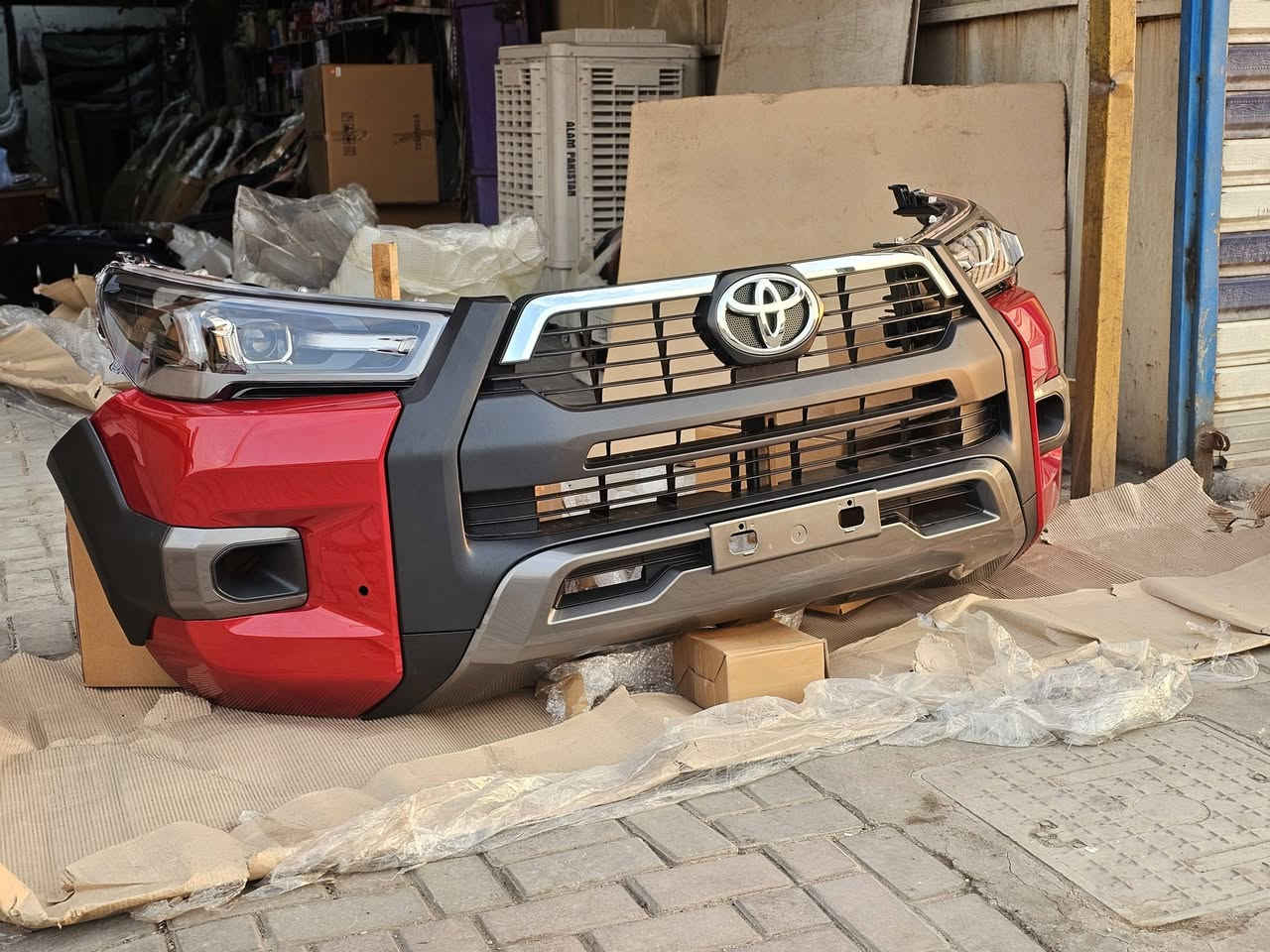 محلات الاصيل
***********

تم بحمد الله وصول حاوية ادوات بيكم تفصيخ فتح اصلي + اصلي شركة + تجاري جميع موديلات الهايلوكس 2006-2025 جميع الفئات 

بيكم ناصي 
بيكم ادڤنجر 
بيكم TRD
بيكم GR
بيكم سعودي الناصي والعالي 

متوفر  دعاميات ، بنيد ، چاملغ ، ابواب ، باب بدي ، لايتات وبگ لايتات ، مرايات ، 

يتوفر توصيل جميع محافظات العراق 

العنوان :- بغداد - الطالبية - مقابل مطعم الصادق
