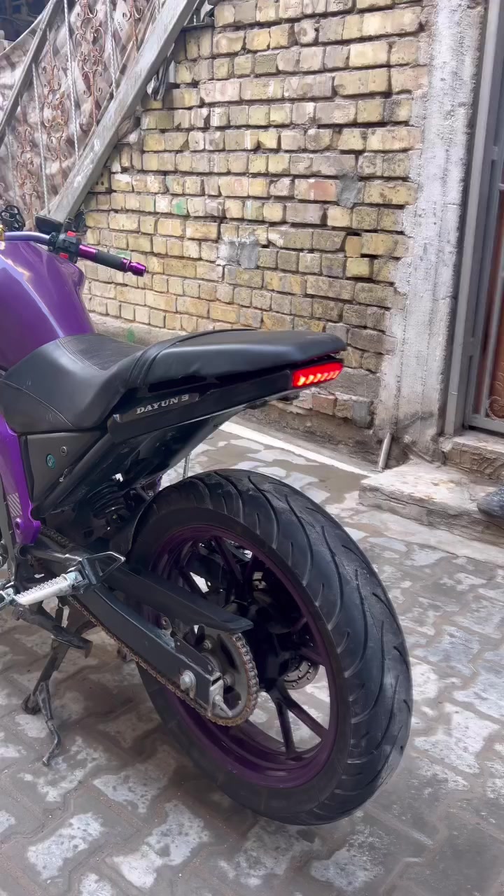 سلام عليكم دراجه دايوان ميكا 2024 دراجه خير من الله ونضيفه محرك مكفول وشرط النضافه دهن كله موتل وبانزين محسن دراجه تجي تفحص وتشوف بعينك ودارجه مناقصه شي بس باتري هابط ودراجه هندر واحد تشتغل كهربائيات وإضافيات كلهه شغاله سعرهه خاص  أو مراوس شعندك نزل تعال خاص وبخدمتك واتساب ***********
