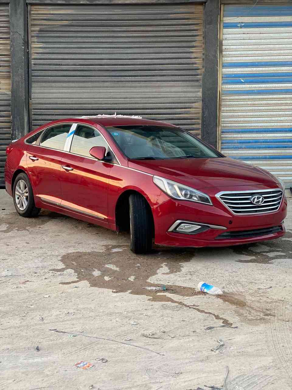 السلام عليكم
سوناتا مديل 2015
لبيع
حادثها ٣ قطع موضوح بسونار 
السياره جديده 
تخم تاير جديد 
سنويه ال2028 مشروع وطني رقم بغداد

السعر ١١٥ وبيها مجال بسيط
العنوان السماوه المركز 
***********
