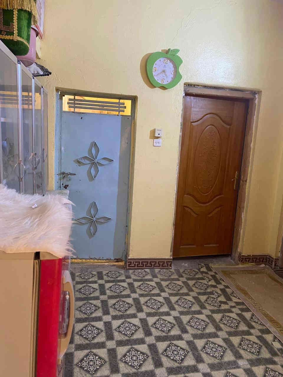 #اللهم صل على محمد وآل محمد 

 #دار سكن طابو صرف حي القاسم طابقين خلف موكب الاحزان

#المساحة 100  متر  مربع كونكريت مسلح عالي عن الشارع 

#تفاصيل الدار 

 طابق اول/غرفة وصالة وبراني ومطبخ وصحيات 
الطابق الثاني/ غرفتين وصالة ومخزن 

السعر 88 مـع المجال 

_______________________________
لشراء ومعرفة السعر يراجع مكتب الناجح للعقارات الكائن في السماوة 
حي الحكم قرب مرطبات فستقه أو مراسلتنا ع الخاص او الاتصال ع الرقم التالي 
*********** بي واتساب 
*********** بي واتساب
0781116522 للرد السريع 
 علمأ دوام مكتبنا من 9 صباحأ  ولغاية 10 ليلأ  
مصطفى للعقارات
