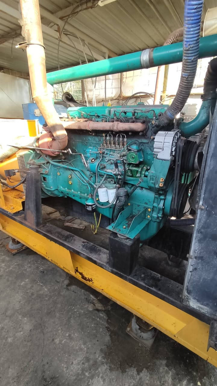 السلام عليكم مكينه سكانيا 113 بم 88
ستندر لاتنقيص ولاتبخير راس توليد 350 kv 
مكان ناصريه مركز للاستفسار ***********
