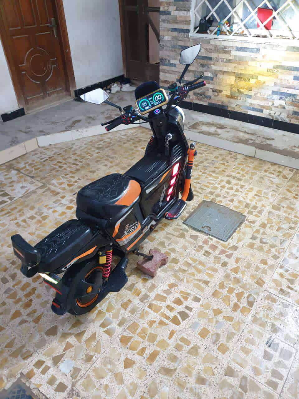 دراجة شحن إكس تسع ميه
للبيع موديل 2026 نظيفة ما مستخدمة بس أسبوعين 
والله لأن محتاج أريد ابيعها وله ما ابيعها  فايدتني 
سعرها 650 وبيها مجال  المكان البصرة الموفقية 
الرقم 

***********
