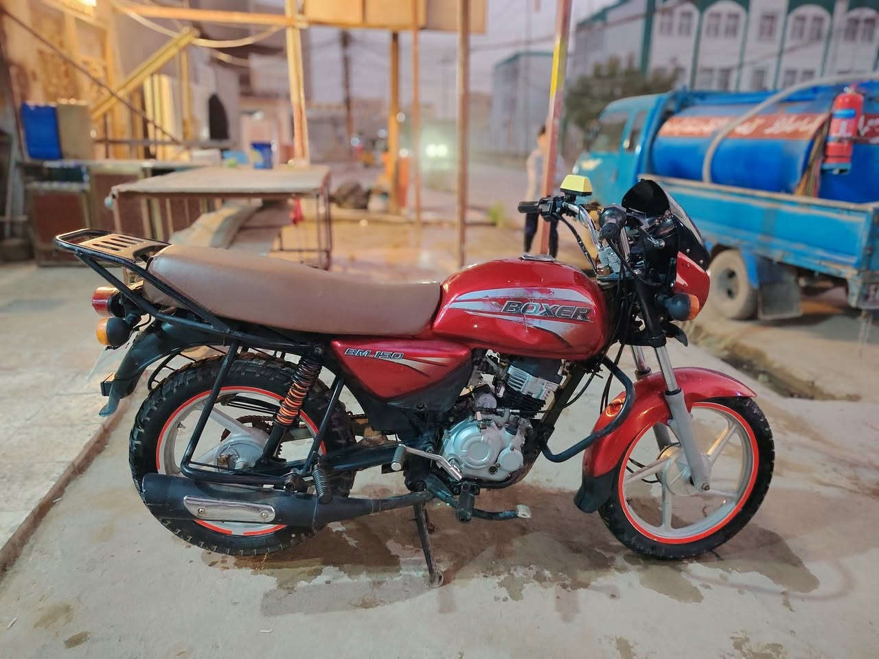 بوكسر 2018 وراق اصولي
توني مبدل بوشه وبستم ولفات
السعر 650 وبيه مجال
العنوان بابل قضاء القاسم
الرقم ***********
