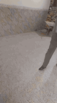 بيت للايجار في شارع الكهرباء ٣غرف نوم وقريب على سوك الهوئ والمدارس 077...