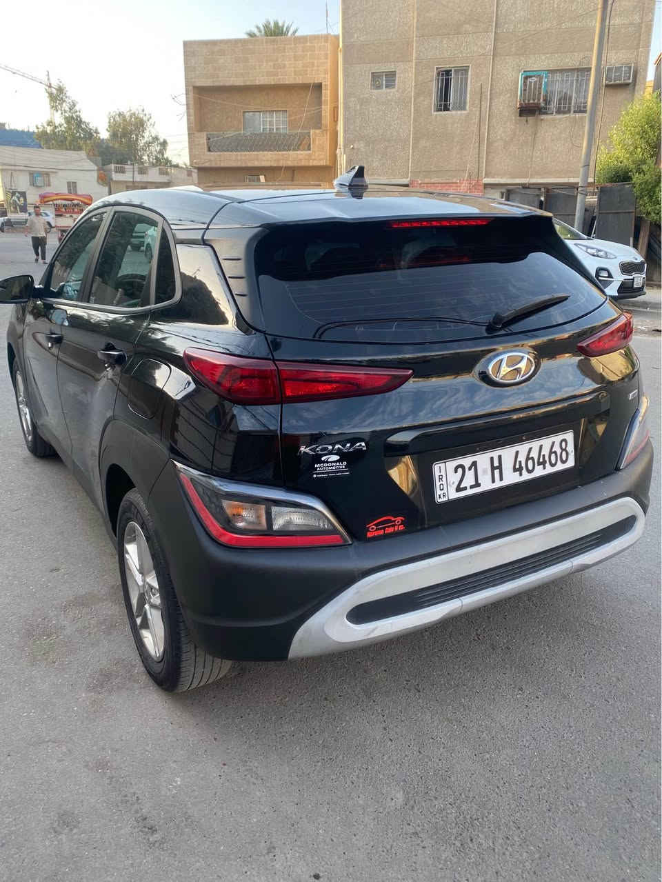 السلام عليكم عندي هونداي كونا للبيع موديل 2022 وارد امريكي حادث بنيد فقط بدون اي دواخل شواصي لغود كلة كفالة وشرط الفحص رقم سليمانية تريد تحويل تريد وكالة مواصفات 
1-شاشة جبيرة 
2-كامرة دوارة 
3-ويل كب 
4-اشاير بالمري 
5-ثلاث وضعيات قيادة 
6-تحديد مسار 
7-نظام اطفاء تلقائي 
8-لدات امامية 
9-مكينة 2000 دوش 
وبعد بيها مواصفات مكان السيارة بغداد الطوبجي ماشية 26 فقط رايدها ب 145 وبيها مجال للاستفسار الاتصال *********** بغداد, العراق
