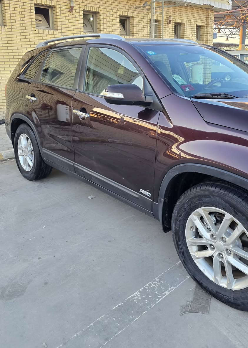 كيا سورنتوا موديل 2014 فور ويل  رقم ذي قار نكيلزي 
وارد أمريكي حادثها خفيف جدا تبديل جاملغ امامي  بدون دواخل  بدون أرباك  سياره ليبل واحد كفاله من البارد والجراد  موصفات حلوه 
شاشه كامره تحكمات 
كشنات تدفئه
حساسات خلفيه 
اشاير بالمرء
تبريد 3قطع
منصومه غاز 
مكينه 2400جديده لاتنقيص ولاتبخير 
كير وحداديه وتبريد وتدفئه وكرهبائيات وتخم تاير جاهزه 
السعر (138)بيها مجال بسيط 
العنوان ناصريه 
***********
***********
