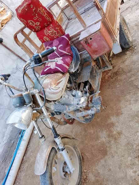 سلام عليكم ستوته ام تيار مديل 2010 رقم وسنويه رقم ابيض كله جديد شاصي نضيف محرك ثاني تبديل دهن اله توه شاده كهربايات جديده مكفوله بس بديهه شويه رادله ترتيب *********** تصال فقط
