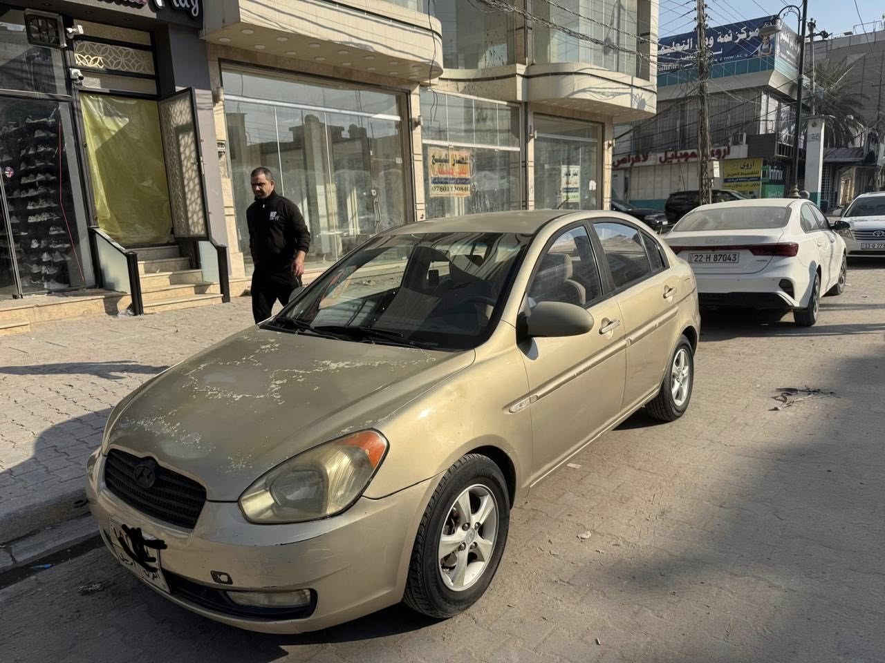 السلام عليكم..
هيونداي اكسنت ٢٠٠٩
السيارة حلوة ونضيفة كير مكينة كفالة السيارة بيها صبغ حزام
سعر ٧٢ ورقة وبيها مجال بسيط للاستفسار الاتصال على الرقم
0781 300 2371
