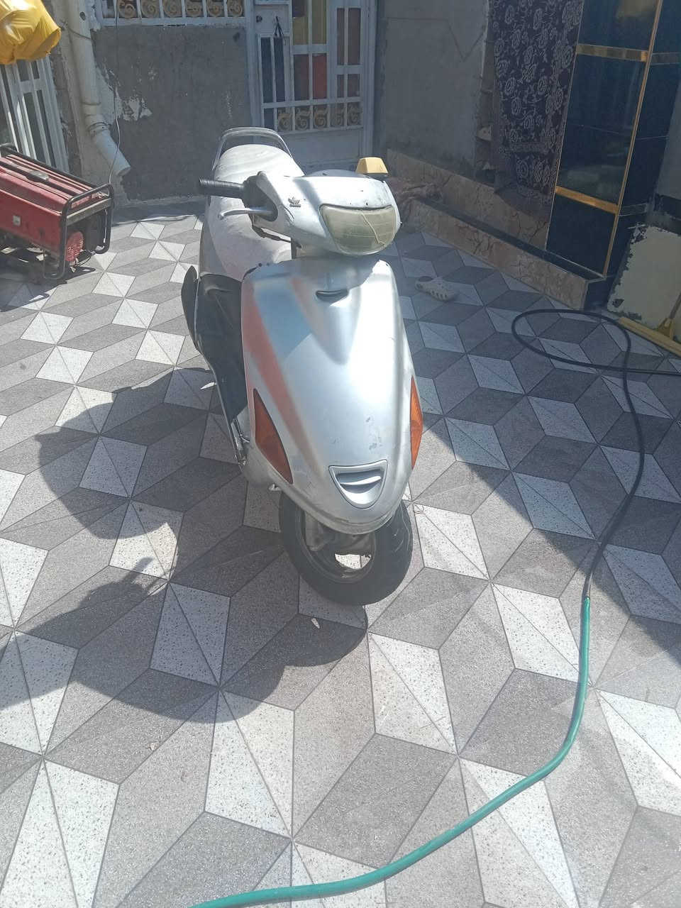 سلام عليكم دراجه فراشه نضيفه سعر 350 بيه مجال ***********
