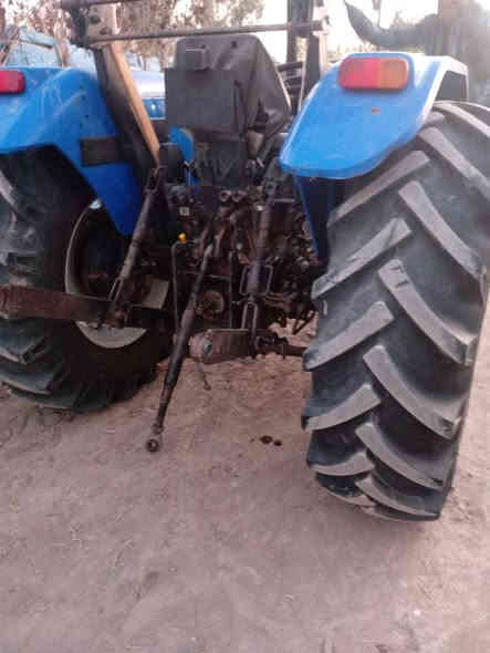 سلام عليكم مكينه نيوهولند حجم 80 تخم تايرات 2010 كتاب شركه العنوان / بابل / الحمزه الغربي /***********
