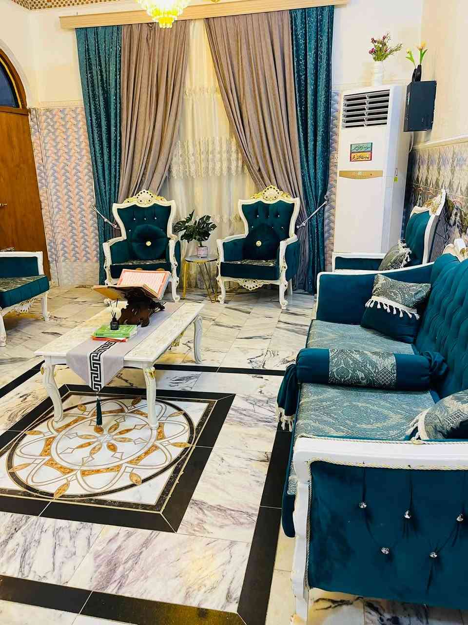 السلام عليكم
هذا التخم للبيع ومثل ممبين بالتصوير كلش جديد ونضيف 
السعر ٩٥٠ 
يتكون من ١٠ مقاعد


**إذا كنت صاحب هذا الإعلان وتريد حذفه لأي سبب، رجاءا أرسل رسالة إلى الدعم الفني**
