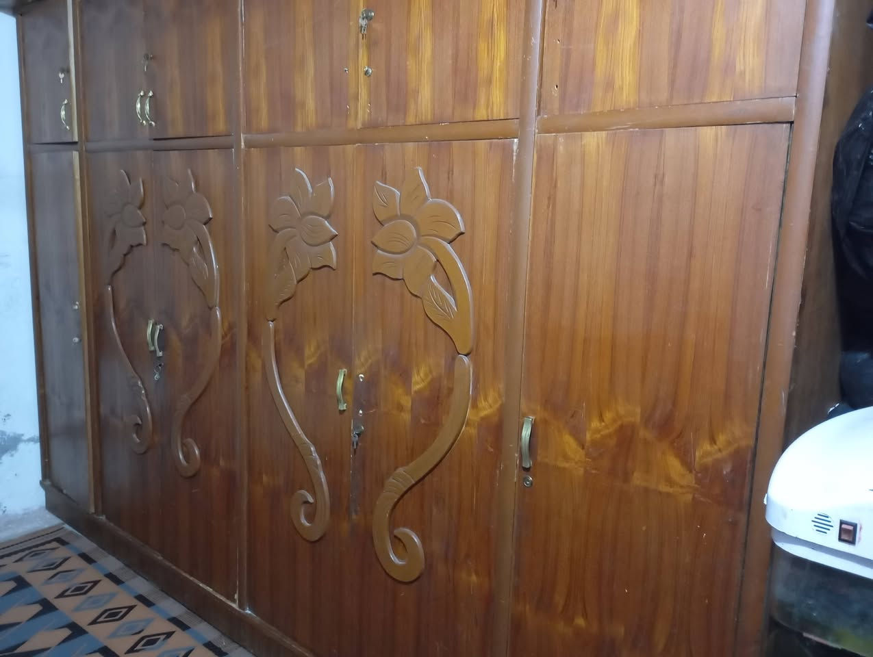 كنتور 6بيبان ابو الملحق صاج نضيف سعر 250 الشعب ***********
