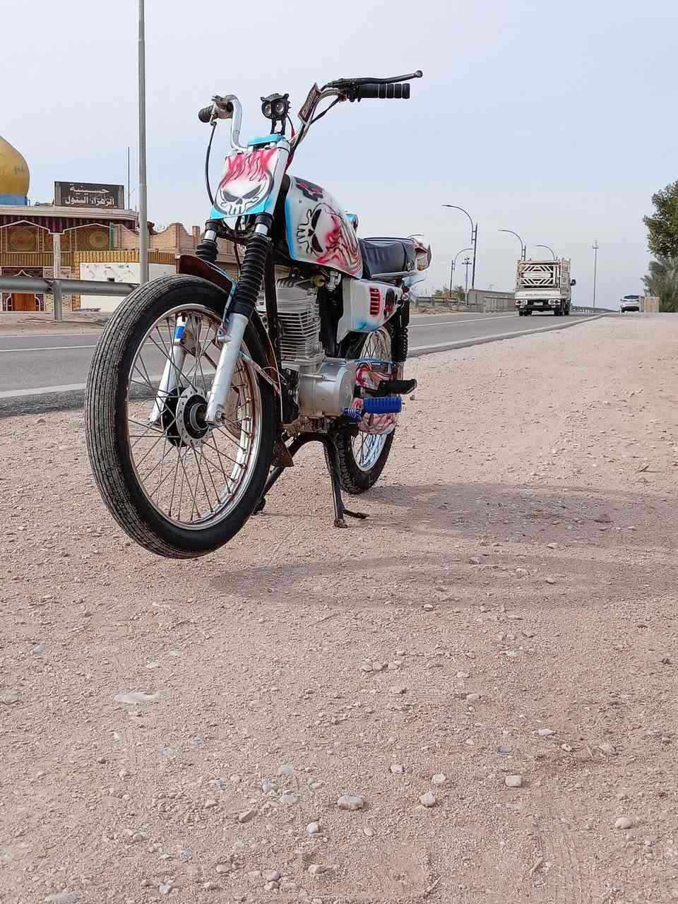 السلام عليكم نامه 25 كلك كلك محرك جديد شاصي كفاله تايرات جدد كهربائيّات شغاله السعر 500 وبيهه مجال مكاني مشخاب ***********
