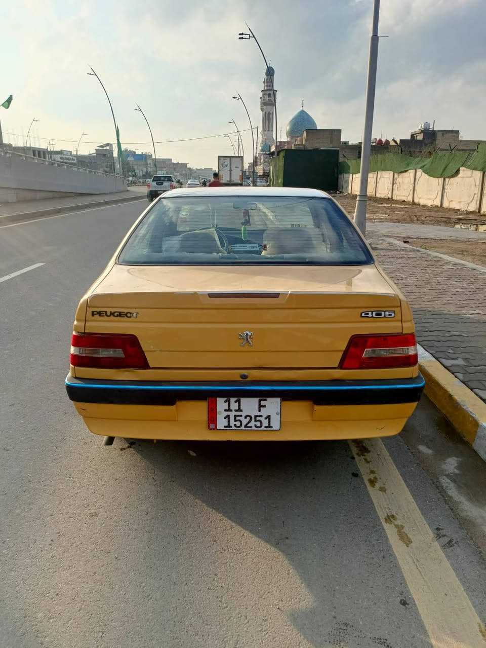 مرحبا شباب بيجو لميس 2015 كفاله عامه من الضربه والصبغ سياره كولش جديده كولشي بيها شغال تبريدها ثلاجه تخم تاير جديد ما بيها نقص كد البرغي بسمي سياره مصفره هيئه وغرامات مكاني بغداد
السعر ٤٣
***********
