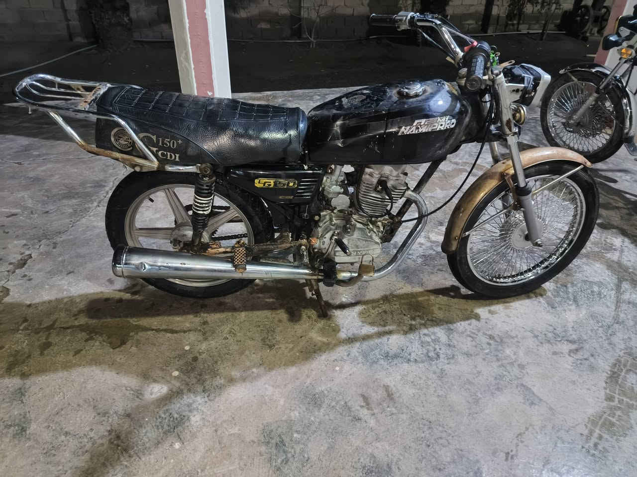 سلام عليكم دراجة للبيع تايرات. امامي وخلفي جديد ✅
كهربائيات شغالة سلف شغال ضفيره.✅ جديد السعر 175 وبيه مجال قليل . مكاني ديالى شهربان ***********
