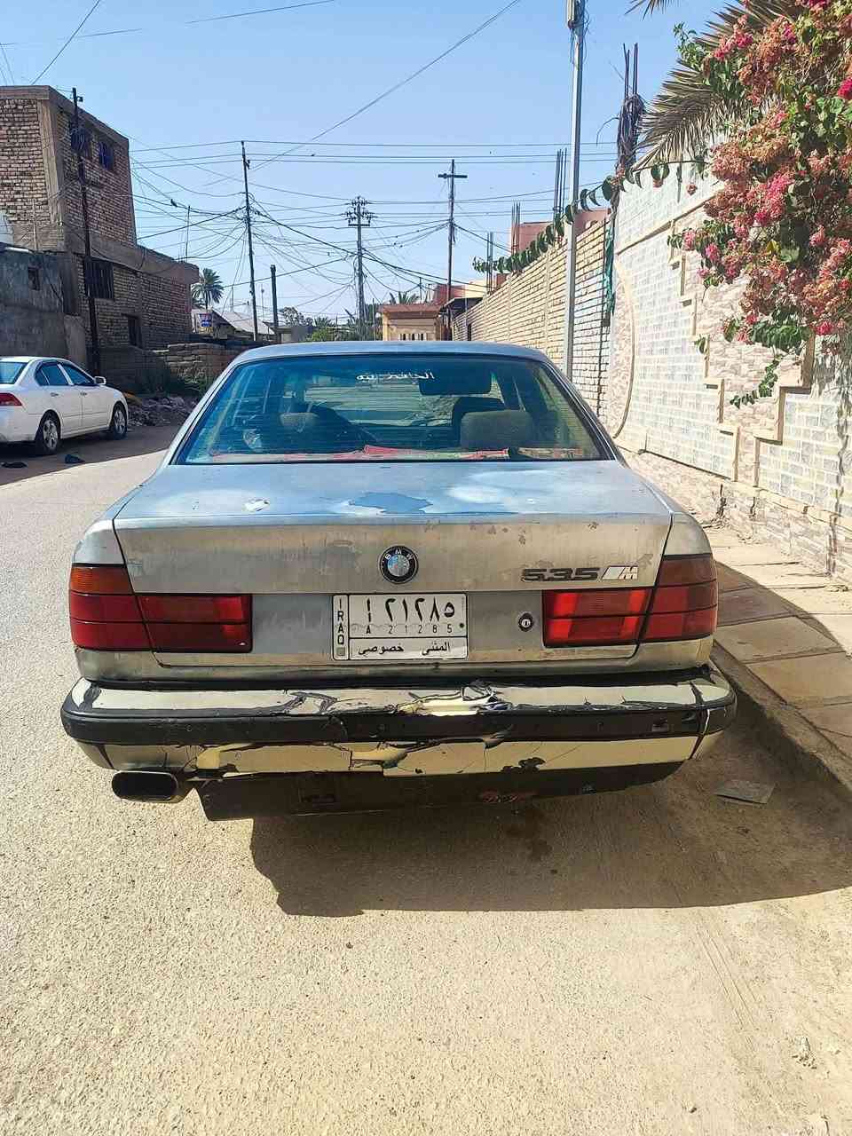 السلام عليكم بيئم حجم 535 كير عادي رقم مثنى سنويه عضم صاقطه عوزه صبغ وترتيبات لدواخل  حداديه 70٪ كهربائيات كامله بيه نقص قليل محرك (مفتوح) كير خير من الله السعر 25 وبيه مجال هواي متوازي على بيعتهه كلش بلقران الكريم واهل المصلحه تعرف بيهن قيم السعر وراسلني العجبني السعر تشلع عيوني واني خادم الاستفسار ع الصفحه او الاتصال ع الرقم ***********
