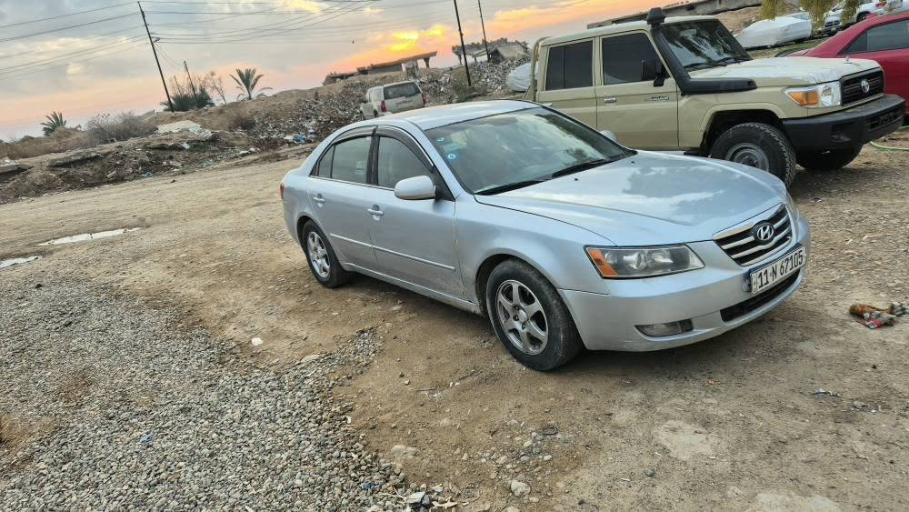 سوناته ٢٠٠٦ رقم بغداد باسمي بيه بس جاملغ امامي بدون داخل محركه ٣.٣ مصبوغه حزام جماليه السياره جاهزه السعر ٧٧ وبيه مجال

*********** 
*********** كربلاء, العراق
