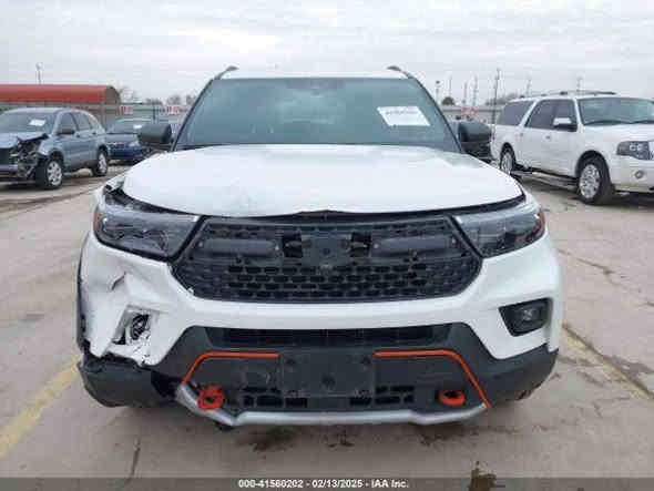 سلام عليكم 
بيع او مرارس حسب القناعة فورد اكسبلورر تمبرلاين فول مواصفات بانوراما داخل جلد زيتوني مقاعد سياحي وبيها بعد هواي مواصفات السياره بدون صبغ فقط بارد بعدها ع وضع الشركة تترقم جميع المحافظات

استفسار اكثر ***********
