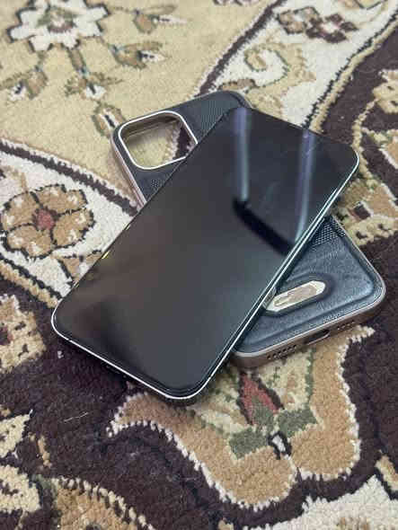 سلام عليكم 

ايفون 12 برو ماكس  نضافته كلش نضيف 

ذاكره 256 بطاريه 100  مبدله وكال وشاشه هم وكاله مبدله 

بصمه واكفه  التليفون كامل صوت تصال كامرات تكنيك جاهز سعره 320الف قفل بدون عمله مكاني بغداد الحريه ***********وشكرا
