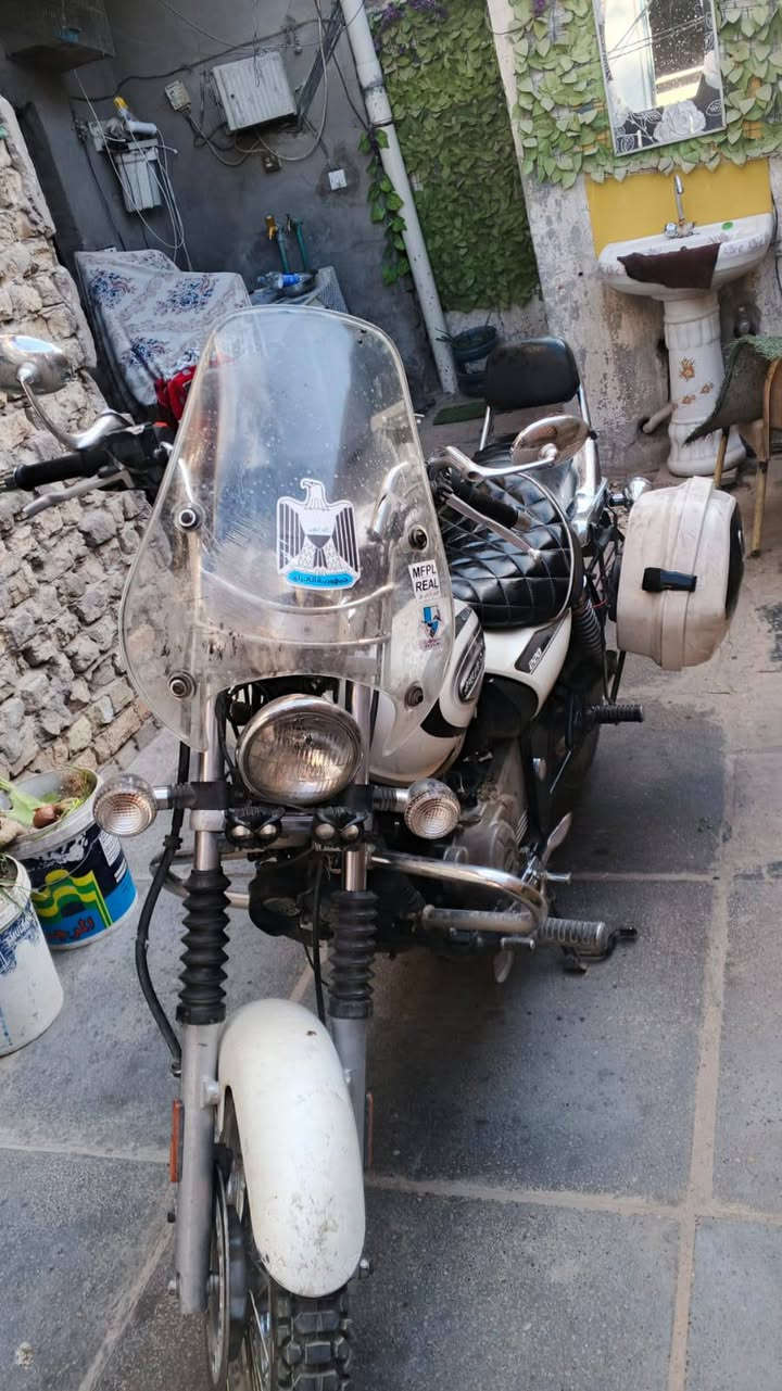 سلام عليكم دراجه متاحة البيع السعر ١٣ ورقه وبيها مجال مكاني بغداد مدينه الصدر
***********
