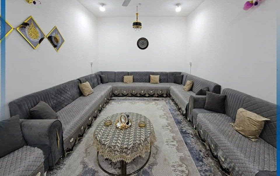 بيت للبيع حي الحكم قرب المستوصف شارع عشرين مساحة 150متر.. تلث غرف واستقبال وصالة ومطبخ ومحل وحمامات داخلية وخارجية حر غير مطلوب السعر 140مع المجال
للإستفسار التواصل مع الرقم ***********
