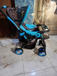 عربانة جديدة ونضيفة كلش استخدام قليل السعر 60.           07802722336ات...