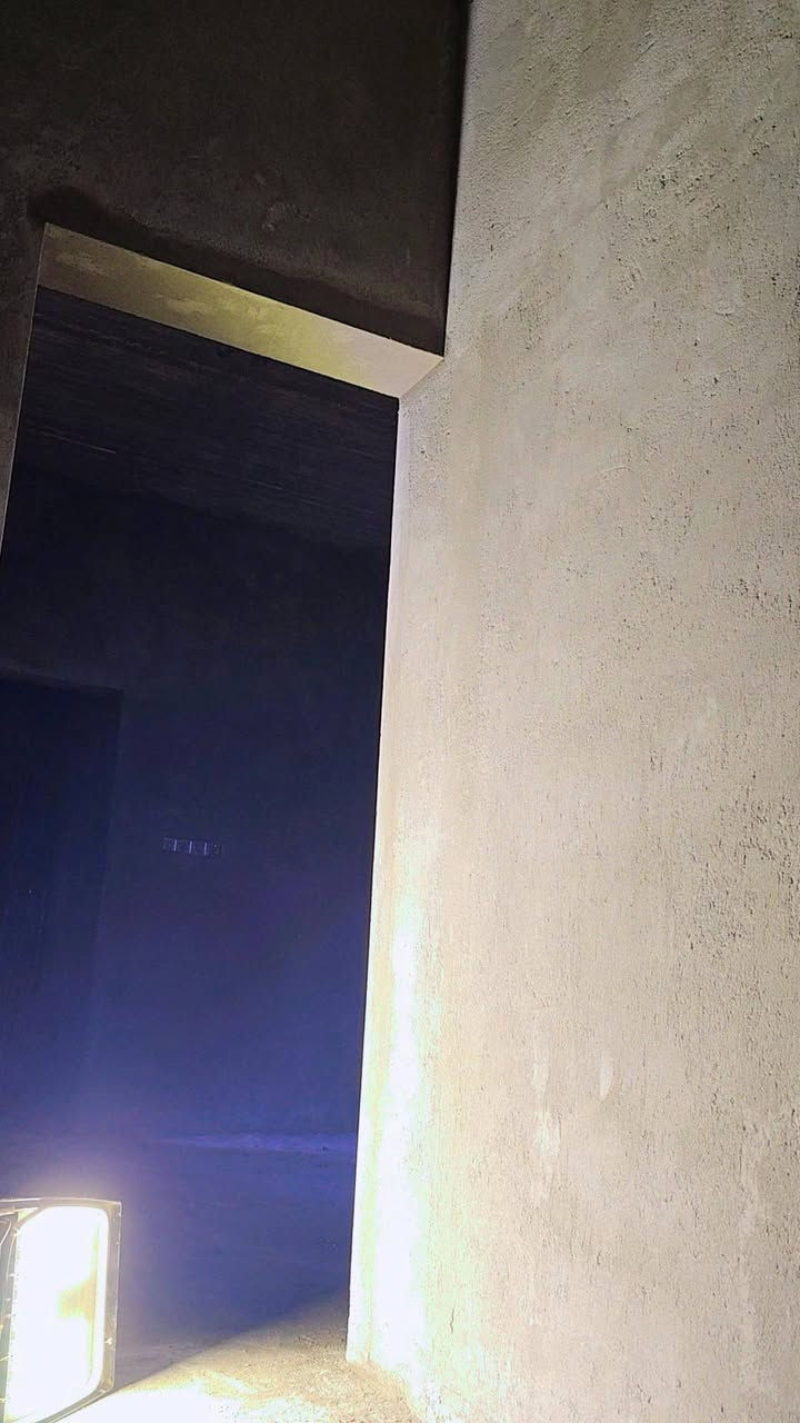 تم اكتمال تشطيب البخ اسود في قضاء شط العرب الاكوات ومن الله التوفيق . كادر لبخ اسود وبياض وسقوف جص فني وخارجي وجهات سقل و طلس عمل درجه اولى عمل في جميع مناطق البصرة ***********_***********
