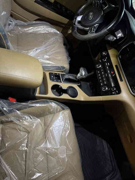 السلام عليكم….
سبورتج للبيع جي تي لاين موديل 2021 خليجي فول 1/1 كفاله من الضربه والصبغ فقط بارد بالصندوك 3 اصابع والباقي كفاله عامه وعندي سونار بيهه باسمي تحويل ثاني يوم هزه وارقام جديده السعر/219$
للاستفسار/***********
