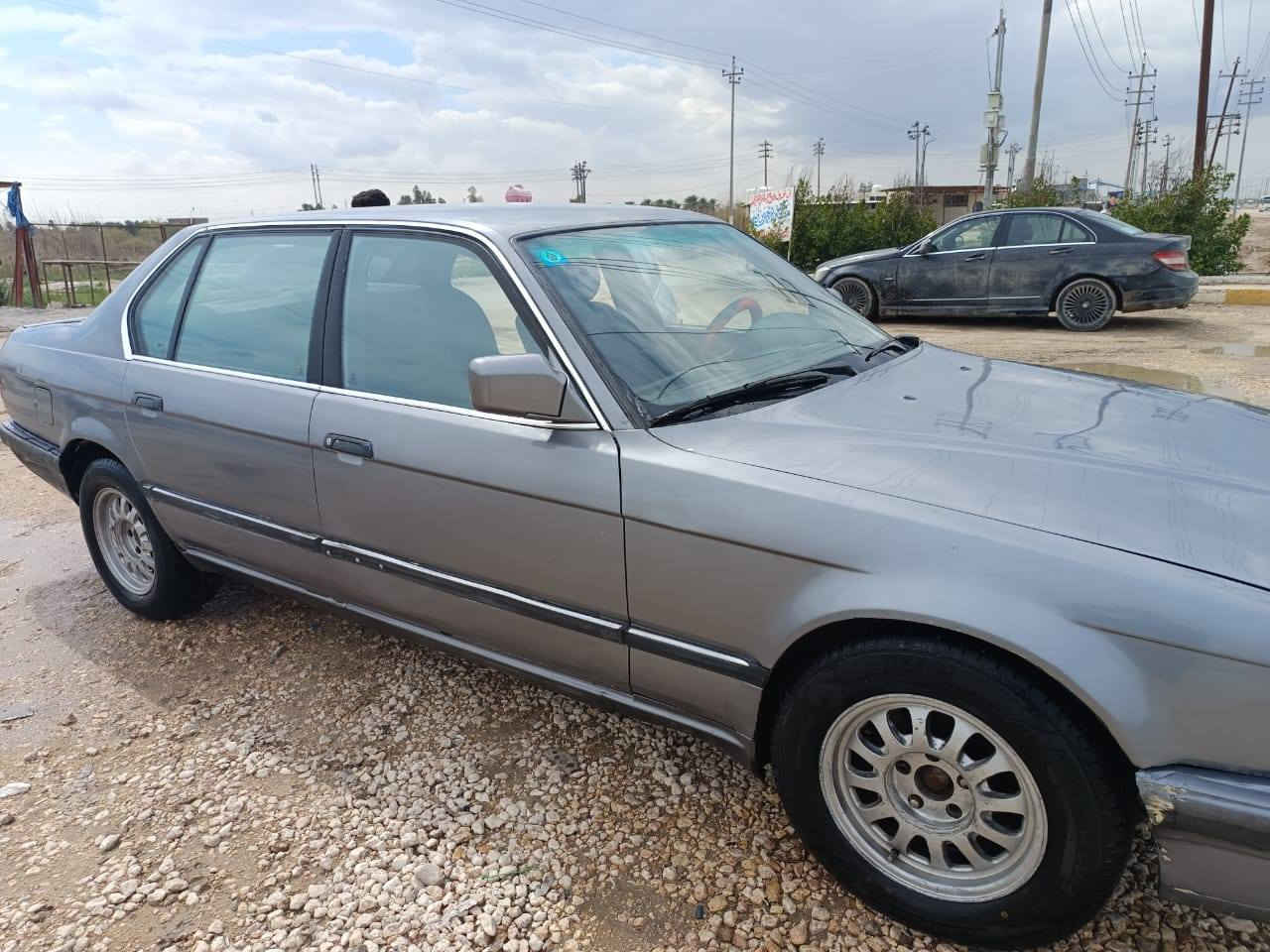 سلام عليكم بي أم 735 للبيع السياره كير ومكينه وحداديه خير من الله مثل ماوضحه بالصور السياره حلوه ومكفوله رقم بغداد دولي تحويل مباشر السعر 33لتواصل‏
‪0786 180 6648‬‏
