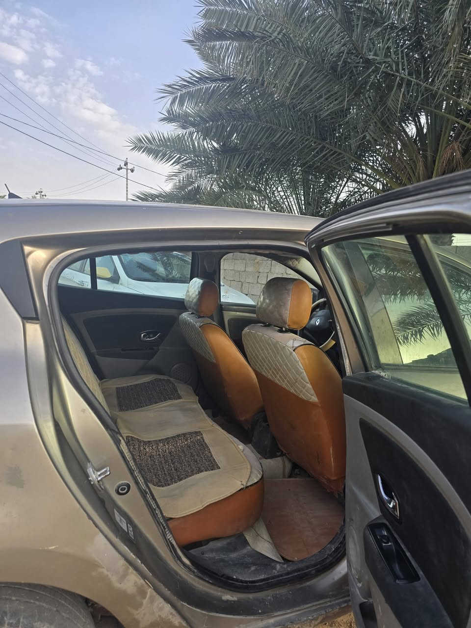 رينو فرنسي 2013
مكينه وگير كوريلا محور
للاستفسار اكثر الإتصال
***********
