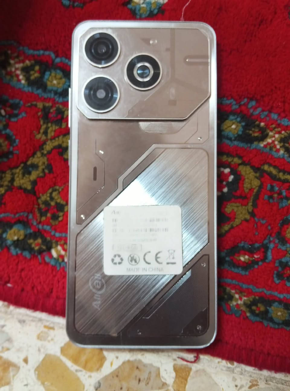 جهاز HERO 60 MAX رام 8ذكره128شاشه شرط مابيه شخط ما مفتوح الجهاز كل شغل مابي اي قصره السعر 85وبي مجال مستعجل حيل تعال وجيكو موصل ايسر ***********

