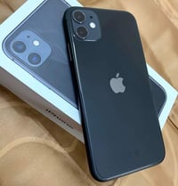📱 للبيع iPhone 11 (عادي) - لون أسود 🖤 ✨ الموبايل نظيف جداً واستعمال شخ...